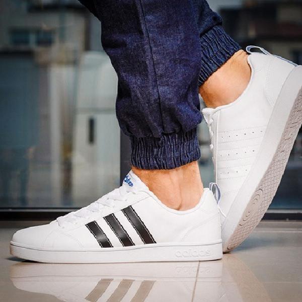 Adidas Valstripes - Mẫu giày Adidas đẹp, thiết kế đơn giản nhưng tinh tế