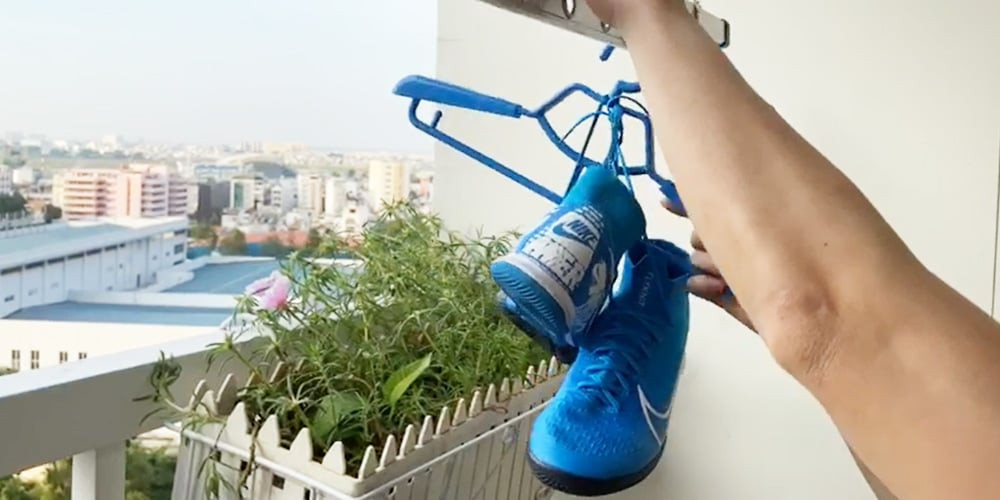 Hướng Dẫn Vệ Sinh Giày Đá Bóng Đúng Cách Tại Nhà