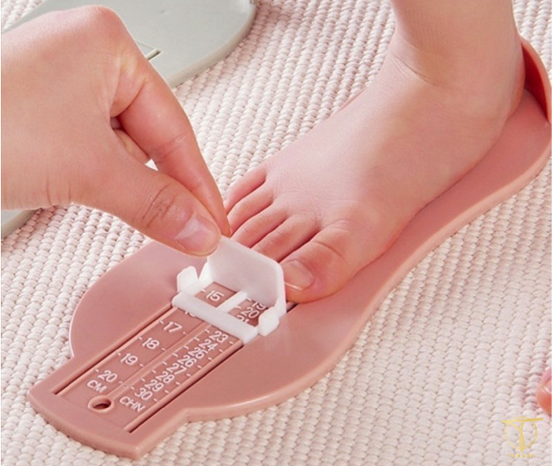 Bảng quy đổi các size giày US sang kích thước quốc tế, hỗ trợ tìm size giày US 6 chính xác.