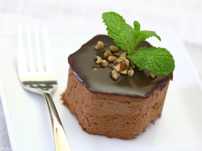 bánh mousse chocolate, biểu tượng tình yêu BL umetruyen qua giày thể thao