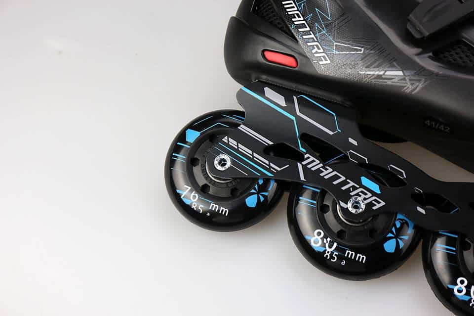 Bánh xe cao su đàn hồi tốt của giày patin Flying Eagle F1S