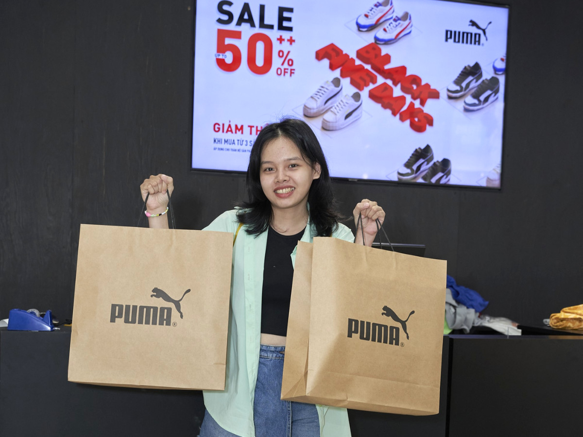 Biển chỉ dẫn cửa hàng Puma tại số 269 Lê Duẩn, địa điểm mua sắm chính hãng ở Đà Nẵng.