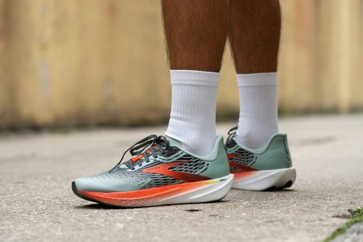 Các mẫu giày thể thao Brooks dòng Speed siêu nhẹ