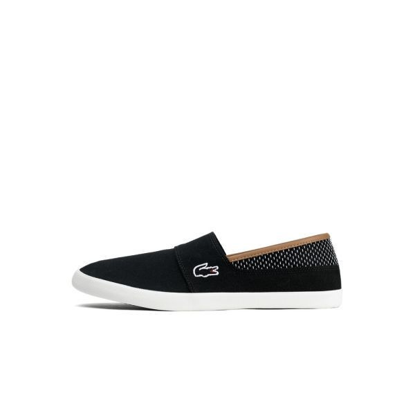 Cận cảnh giày lười Lacoste nam chính hãng màu đen với logo cá sấu tinh tế
