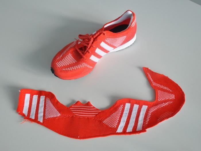 Công nghệ Primeknit trên giày Adidas nữ trắng
