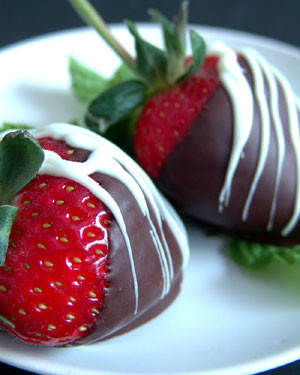dâu tây nhúng chocolate, biểu tượng kết thúc ngọt ngào cho truyện giày thể thao và tình yêu BL umetruyen
