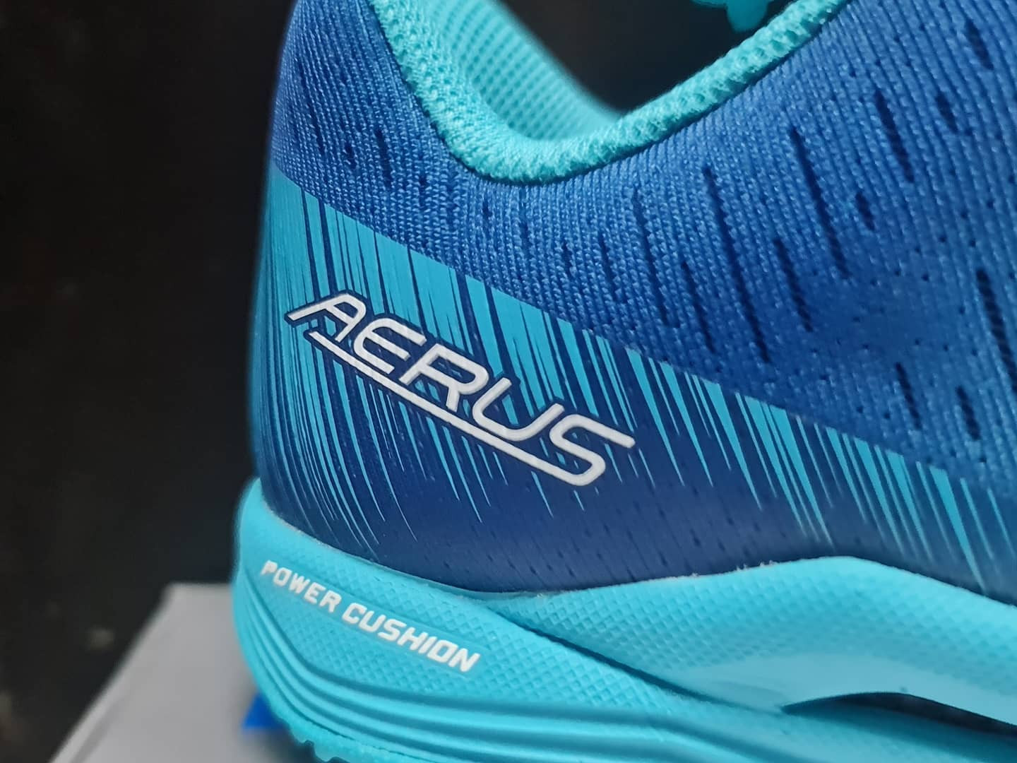 Đệm gót chân Power Cushion trên giày Yonex Aerus 3 - hồng