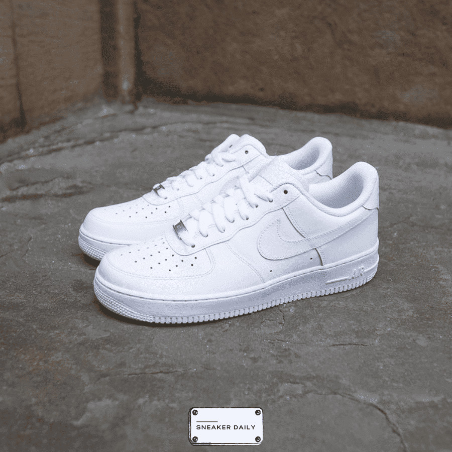Đôi Air Force 1 All White phối đồ cá tính