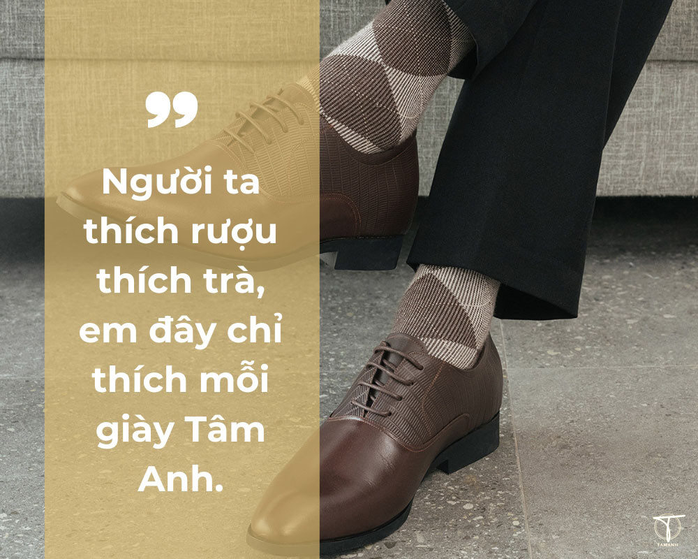 Đôi giày thể thao đồng hành cùng các cặp đôi