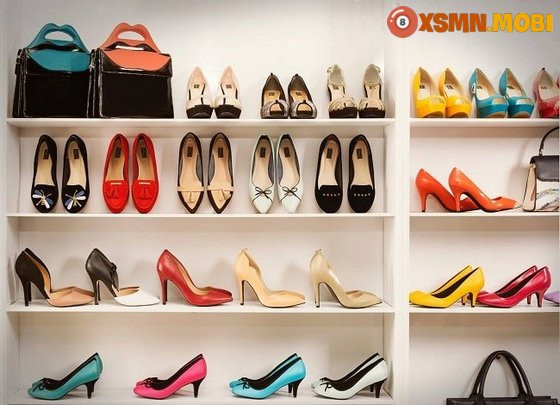 Giải mã giấc mơ thấy nhiều giày dép đánh con gì?