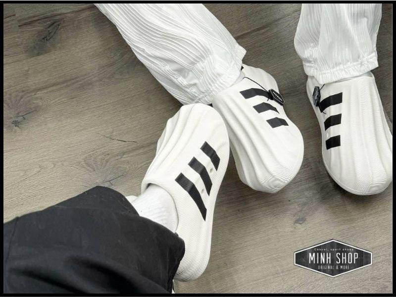 Giày Adidas Superstar với mũi vỏ sò đặc trưng