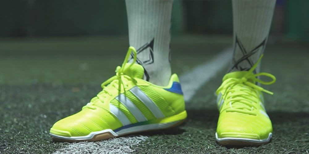 Giày Adidas Top Sala hỗ trợ chích mũi