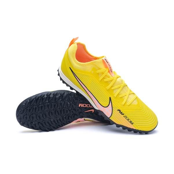 Giày bóng đá Nike Mercurial Vapor 15 Pro TF, phiên bản sân cỏ nhân tạo với upper Nikeskin và đệm Zoom cải tiến.