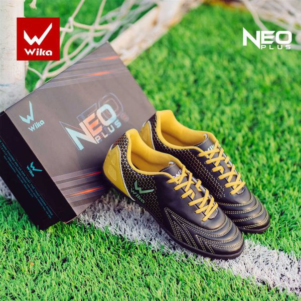 giày bóng đá Wika Neo Plus màu đen