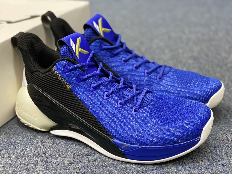 Giày bóng rổ Anta KT4 của Klay Thompson, dòng sản phẩm tiêu biểu của Trung Quốc