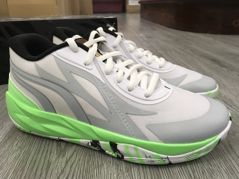 Giày bóng rổ outdoor Puma MB.02 Lo Jr 'LaMel O' có độ bám dính tốt