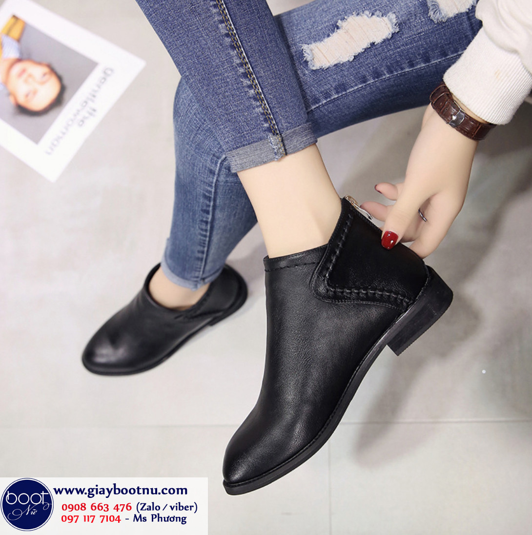 Giày boot nữ cổ thấp đế bệt màu đen mũi nhọn, phong cách năng động