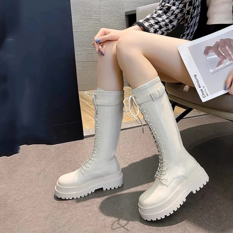 Giày boot trắng nữ cao cổ cá tính