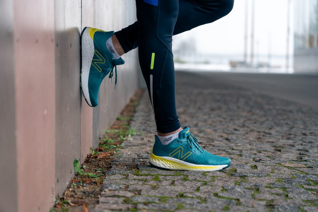 Giày chạy bộ New Balance Fresh Foam Vongo V5, mang lại sự ổn định và êm ái vượt trội.