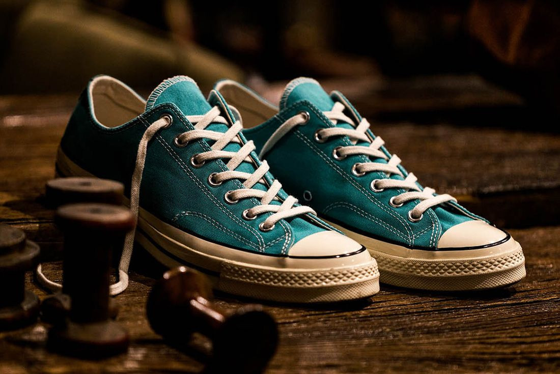 Giày Converse Chuck Taylor All Star 70s màu xanh navy, vải canvas bền bỉ, dễ phối đồ cho nam giới mùa hè