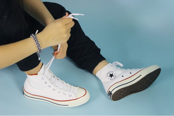 Giày Converse Chuck Taylor All Star trắng cổ thấp phong cách năng động
