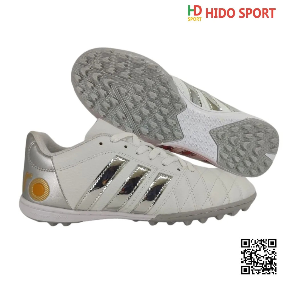 Giày đá banh Toni 11 Pro màu bạc sang trọng với 3 sọc đặc trưng