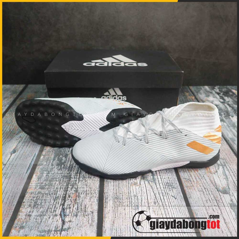 Giày đá bóng Adidas Nemeziz 19.3 TF trên sân cỏ nhân tạo