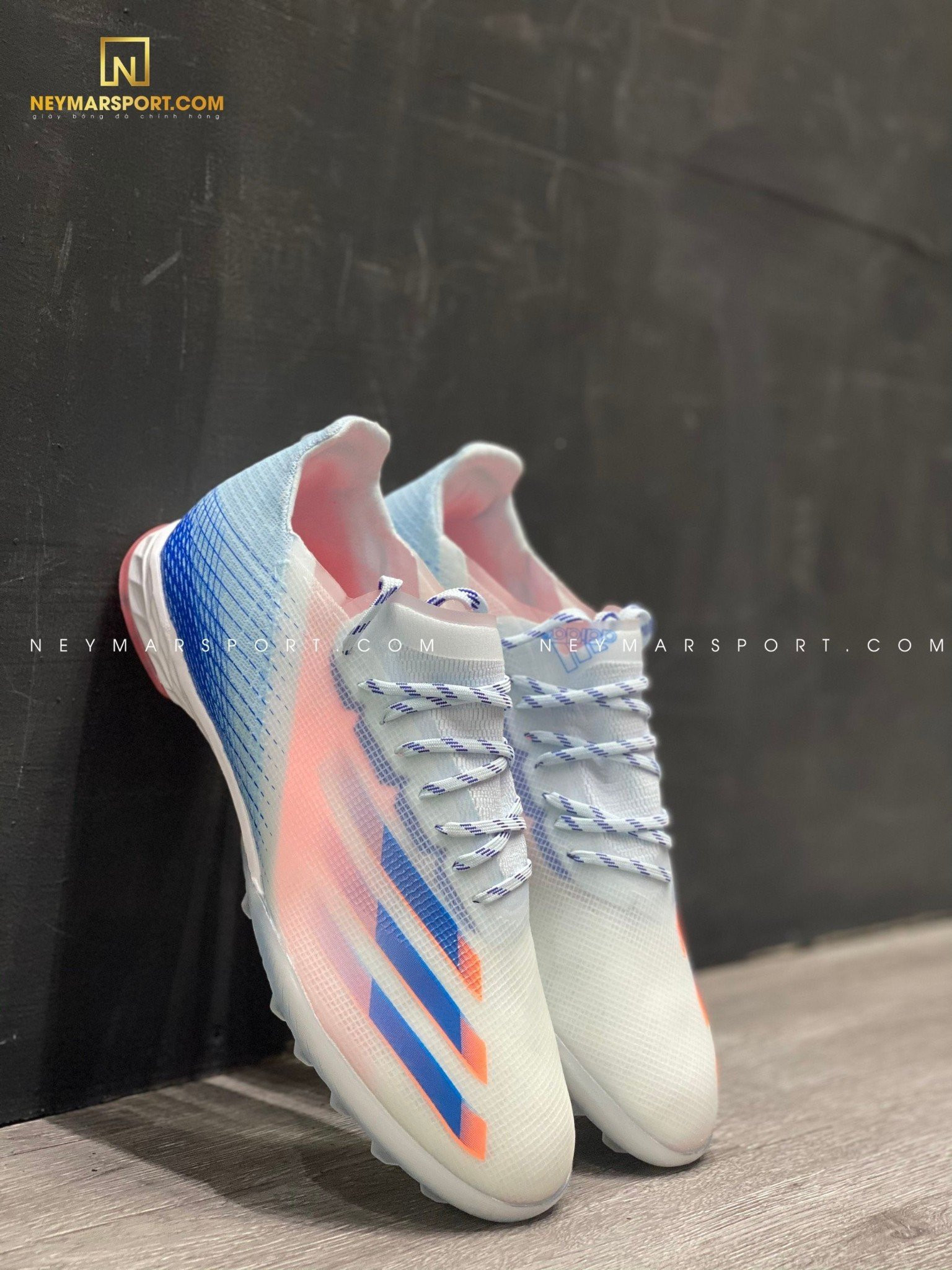 Giày đá bóng Adidas X Ghosted.1 TF Glory Hunter với đế Lightstrike EVA