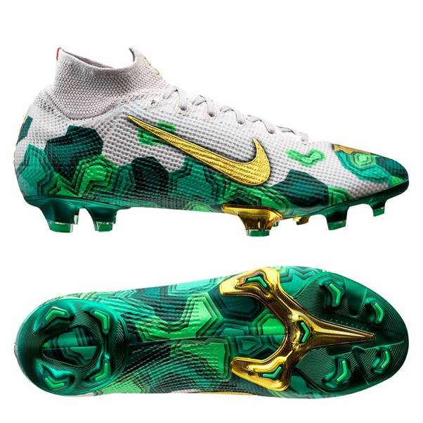 Giày đá bóng Nike Mercurial Kylian Mbappe X Bondy Superfly với phối màu đặc biệt