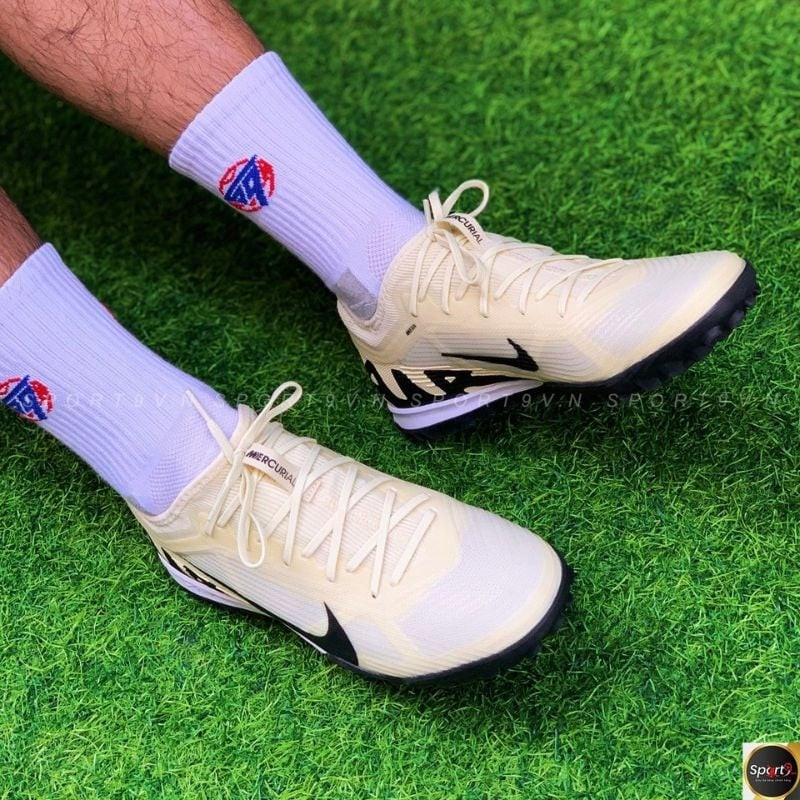 Giày đá bóng Nike Mercurial Vapor 15 Pro cho bàn chân bè
