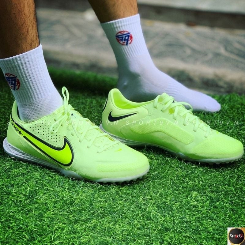 Giày đá bóng Nike Tiempo 9 Pro cho người chân bè
