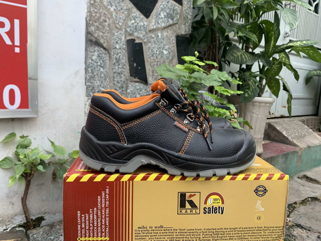 Giày Karl Classic chống trượt