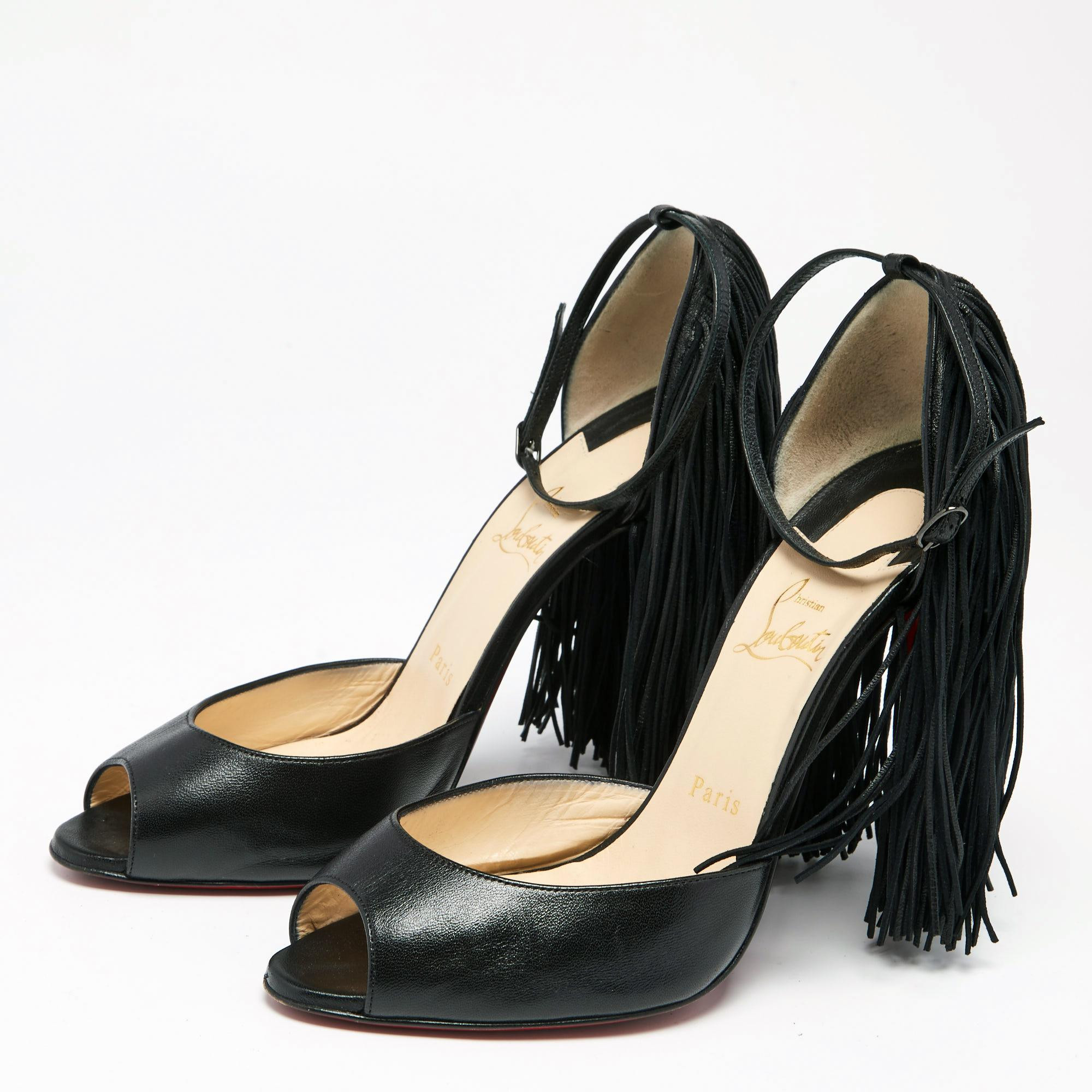 Giày Louboutin Otrot tua rua độc đáo