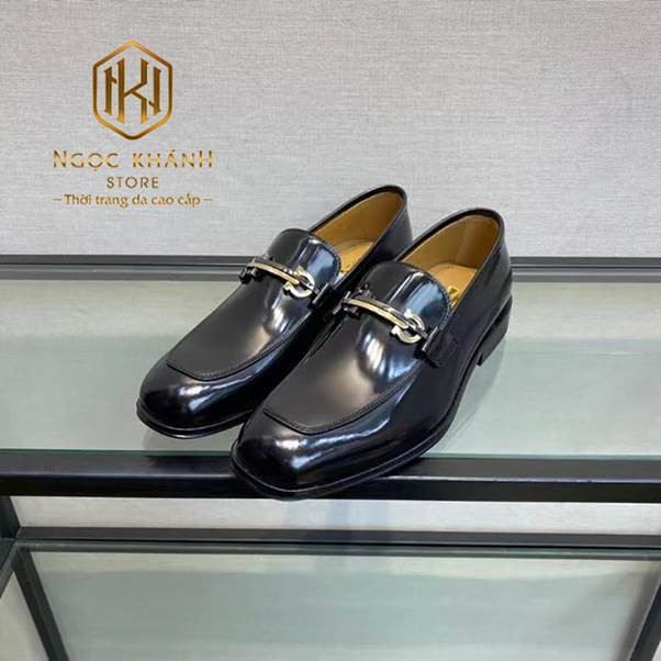 Giày lười Salvatore Ferragamo nam chính hãng màu đen bóng thanh ngang