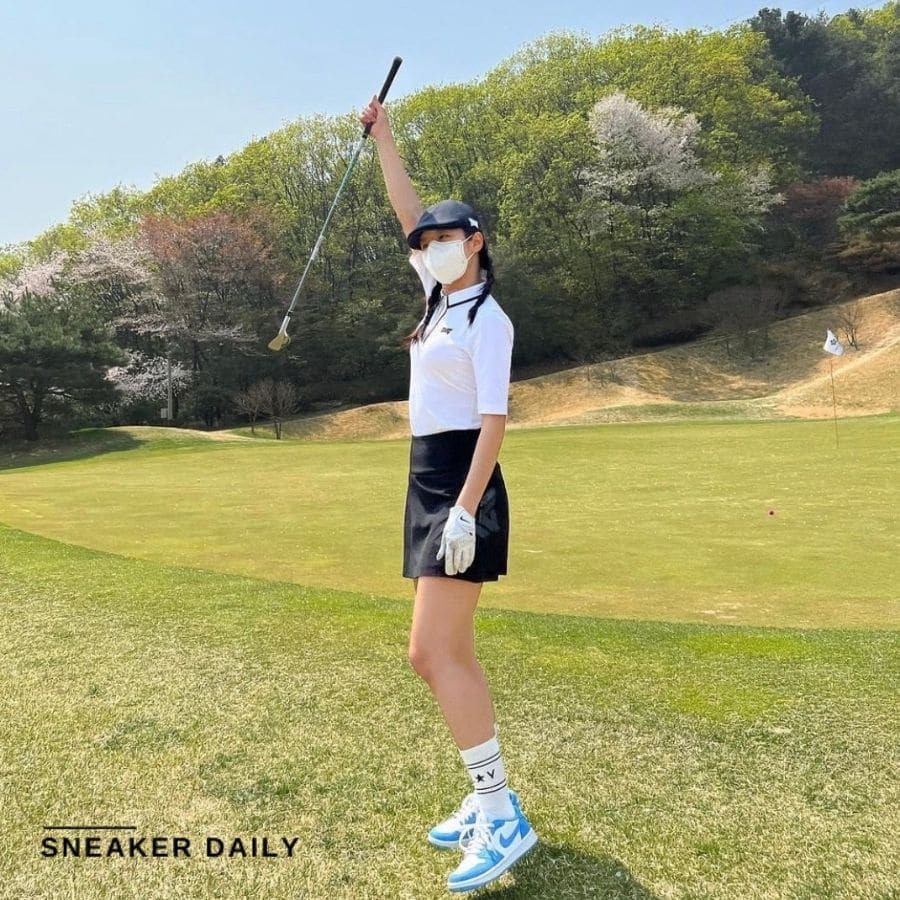 Giày Nike Air Jordan 1 Low UNC phối màu xanh trắng năng động khi mang