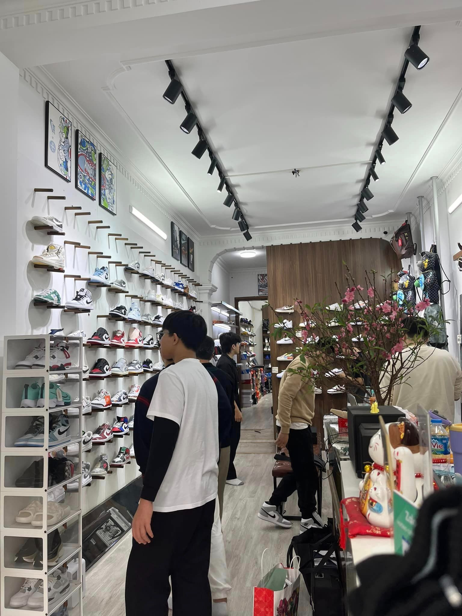 Giày Nike thể thao chính hãng tại cửa hàng Giày Hà Anh