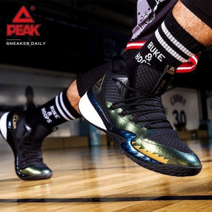 Giày Peak Taichi Flash Basketball Kids màu hồng cam nổi bật