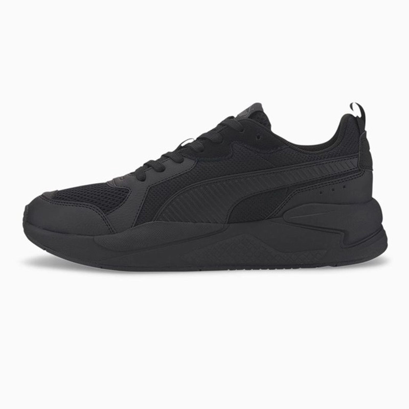 Giày Puma X-Ray Black, một mẫu giày thể thao full đen hiện đại và mạnh mẽ