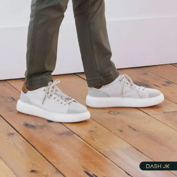 Giày sneaker da lộn với phong cách cá tính và sang trọng