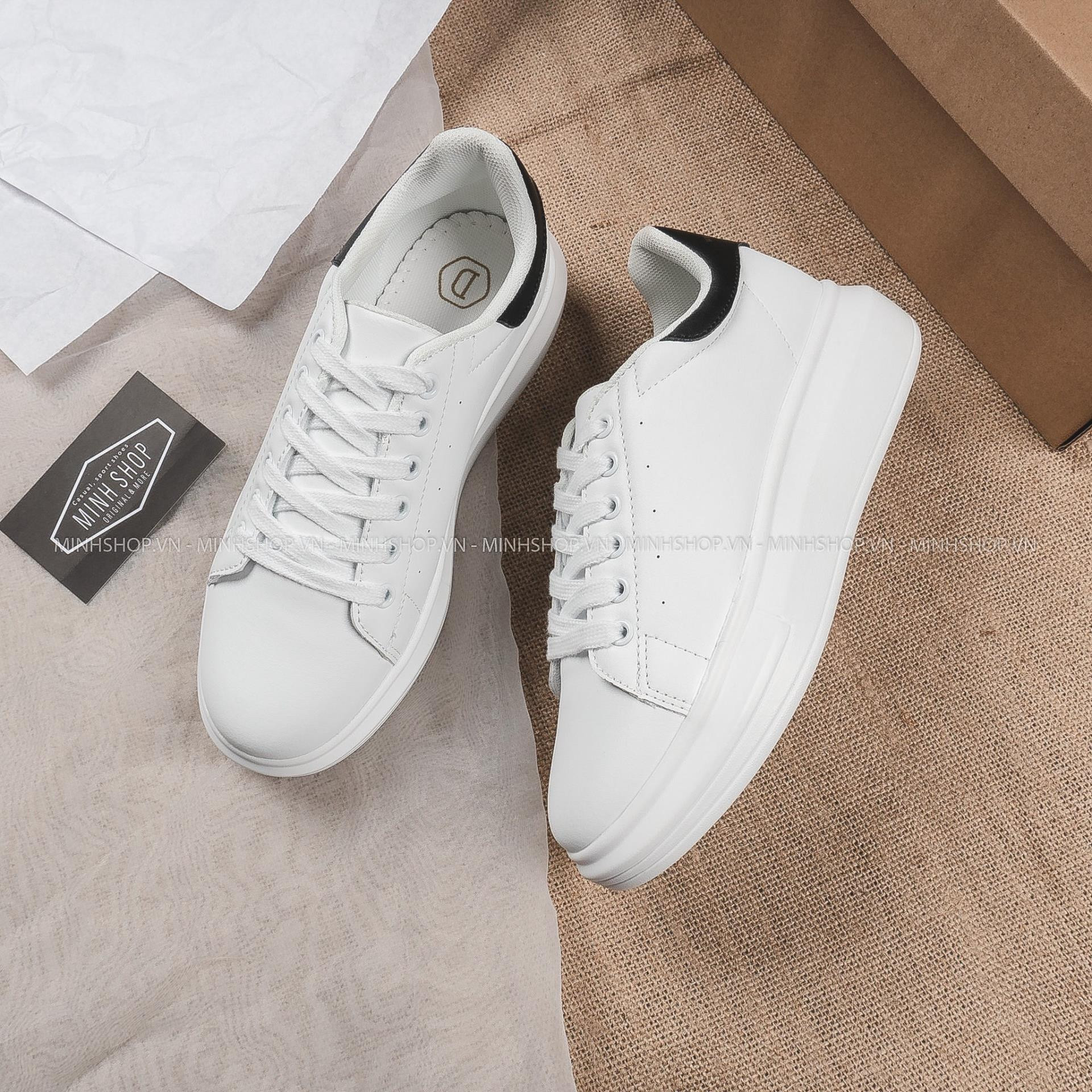 Giày sneaker tăng chiều cao nữ Domba High Point trắng đen phối đồ đa dạng