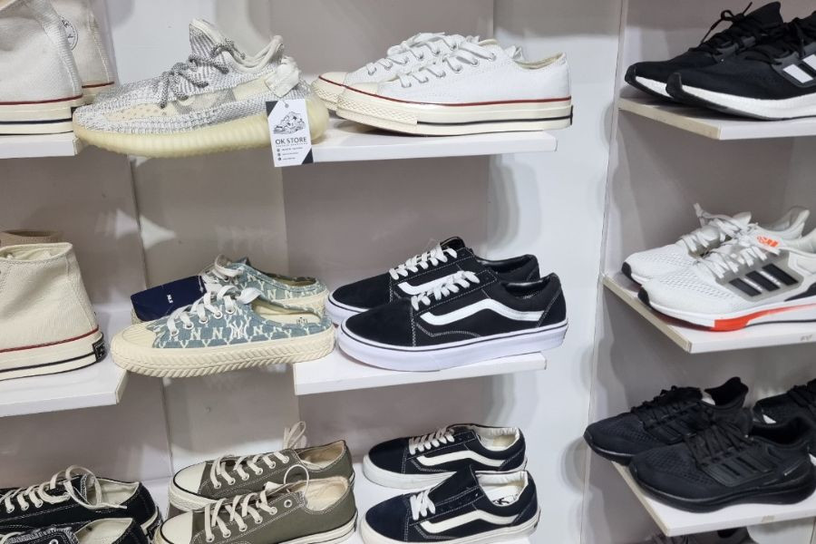 Giày sneaker trẻ trung tại Shop Hobbit Tây Ninh