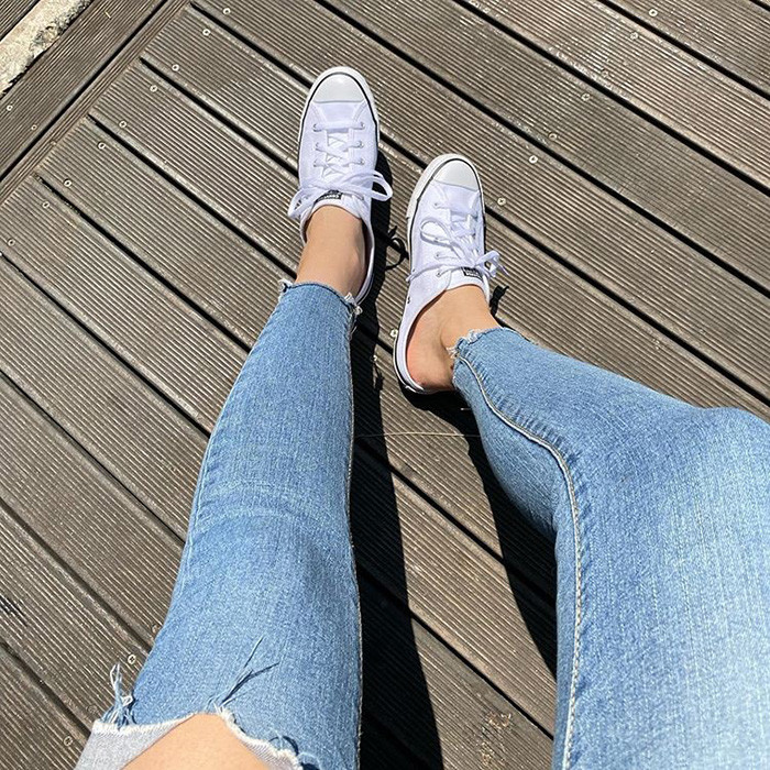 Giày sục Converse chính hãng với thiết kế gót thấp dạng Mule