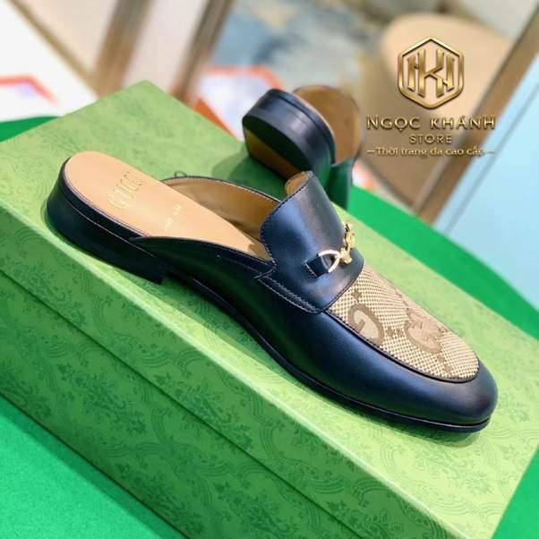 Giày sục Gucci nữ với họa tiết đặc trưng