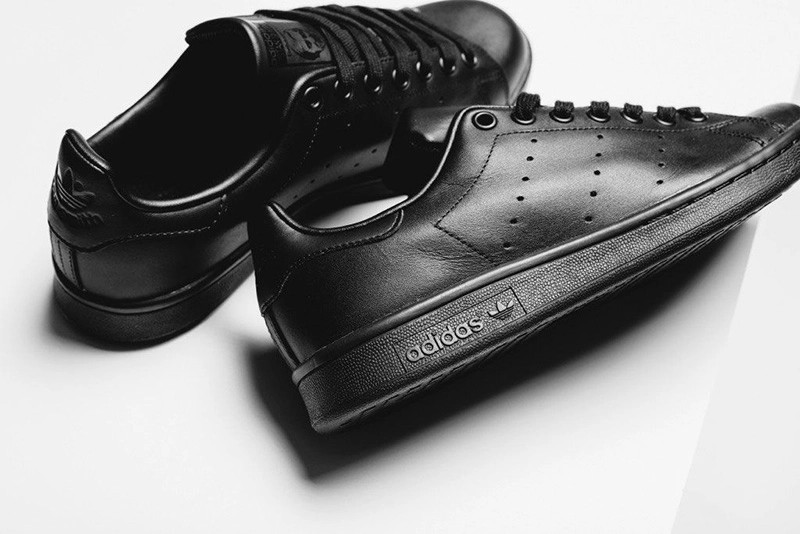 Giày thể thao full đen Adidas Stan Smith All Black, thiết kế tối giản đẳng cấp