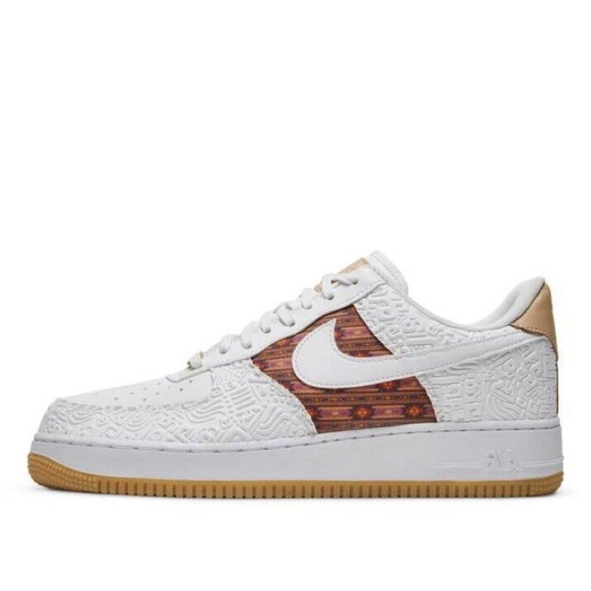 Giày thể thao hot Nike Air Force 1 Low N7 với họa tiết tribal độc đáo