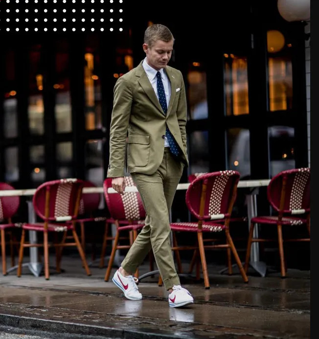 Giày thể thao Nike đi làm công sở
