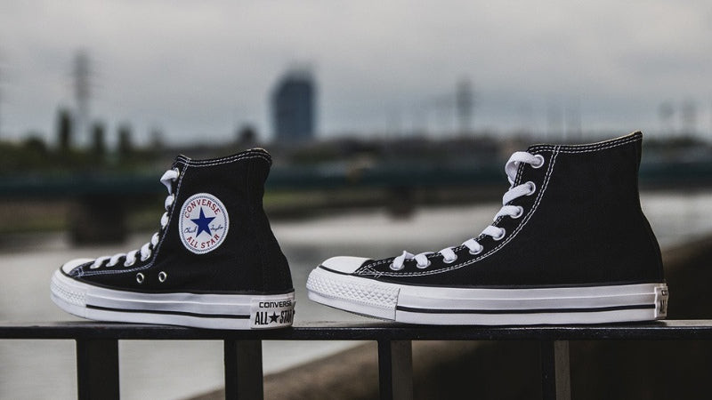 Giày thể thao thương hiệu Converse Chuck Taylor All Star màu trắng