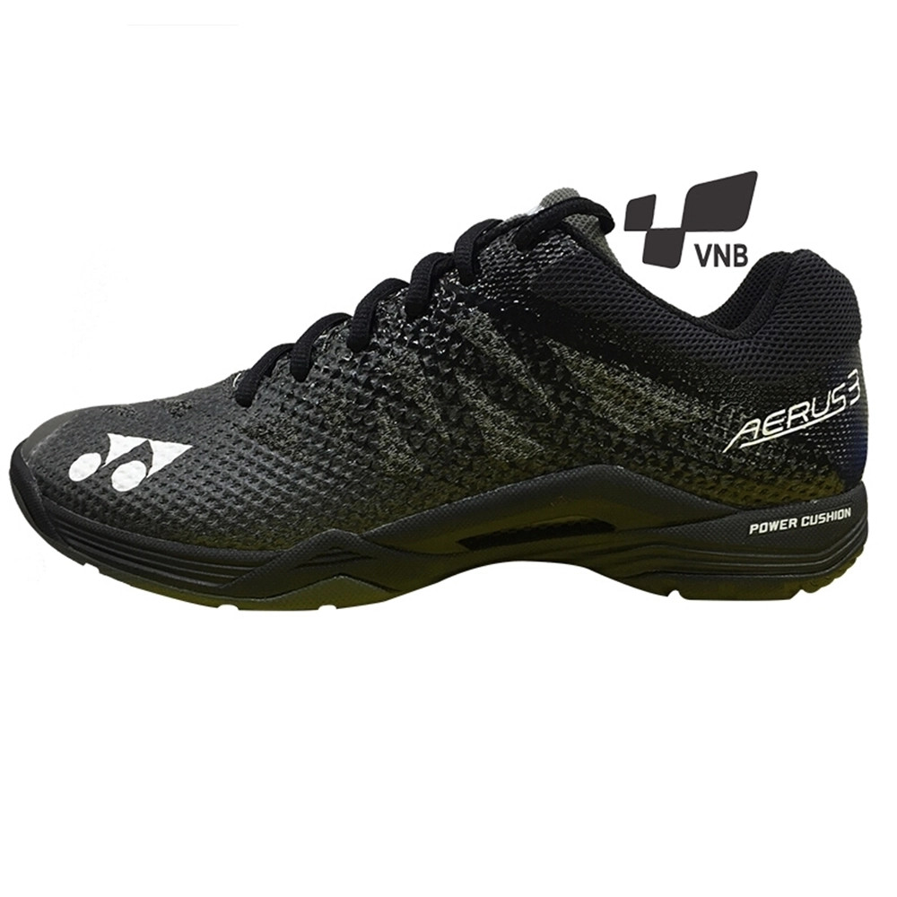 Giày Yonex Aerus 3 màu đen, thiết kế gọn gàng, phù hợp nhiều trang phục.