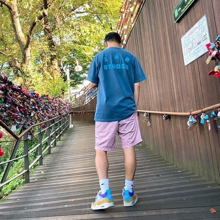 Jordan 4 nữ mix cùng quần short năng động