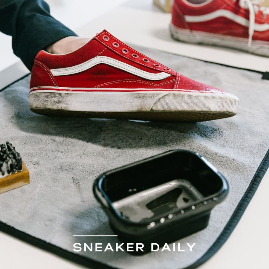 Laccino, thương hiệu chăm sóc giày uy tín với sản phẩm cao cấp và dịch vụ giặt giày sneaker Hà Nội chuyên nghiệp.